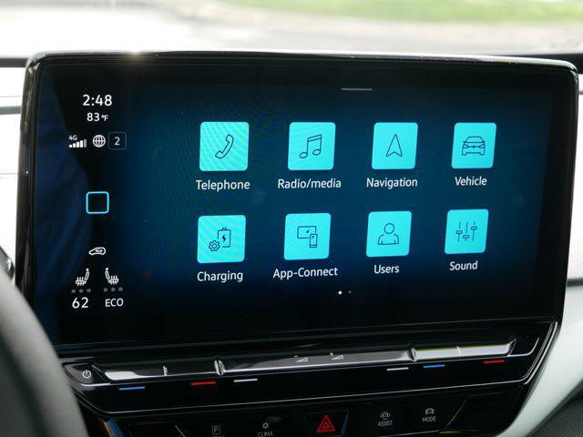 Photo of 2023 Silver Mist Metallic Volkswagen ID.4