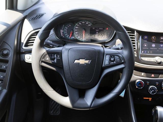 Photo of 2018 Summit White Chevrolet Trax
