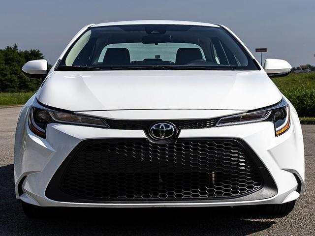 Photo of 2023 White Toyota Corolla