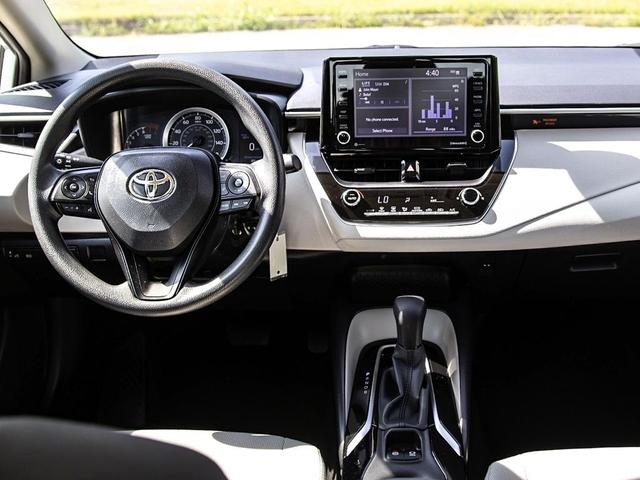Photo of 2023 White Toyota Corolla
