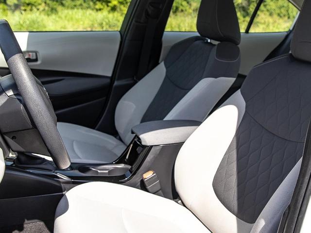 Photo of 2023 White Toyota Corolla