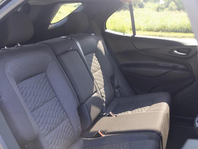 Photo of 2021 Midnight Blue Metallic Chevrolet Equinox