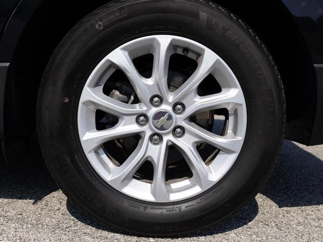 Photo of 2021 Midnight Blue Metallic Chevrolet Equinox