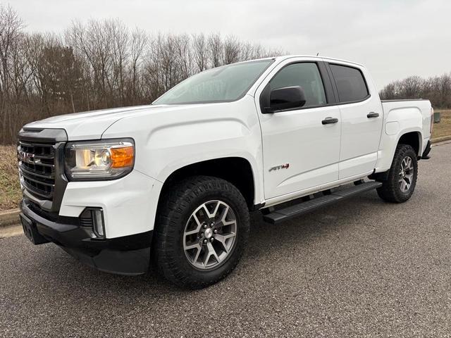 Photo of 2021 Summit White GMC Canyon