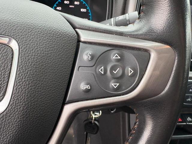 Photo of 2021 Summit White GMC Canyon