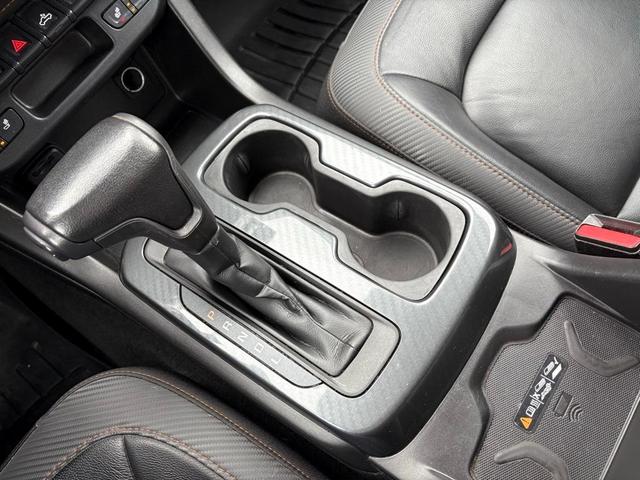 Photo of 2021 Summit White GMC Canyon