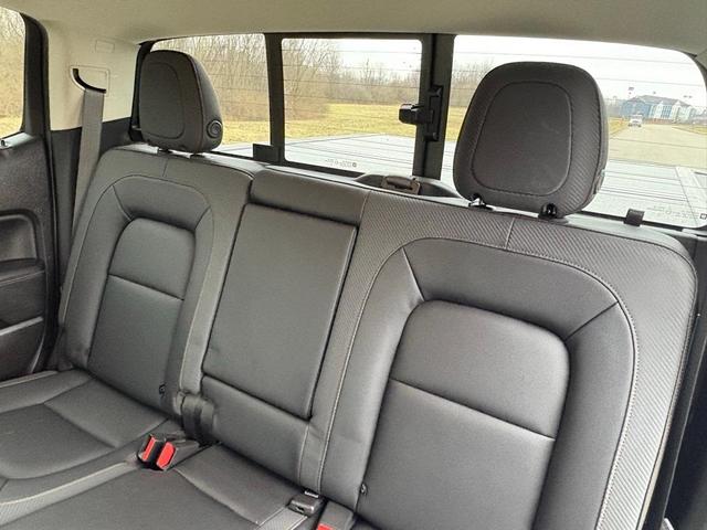 Photo of 2021 Summit White GMC Canyon