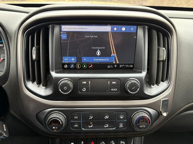 Photo of 2021 Summit White GMC Canyon