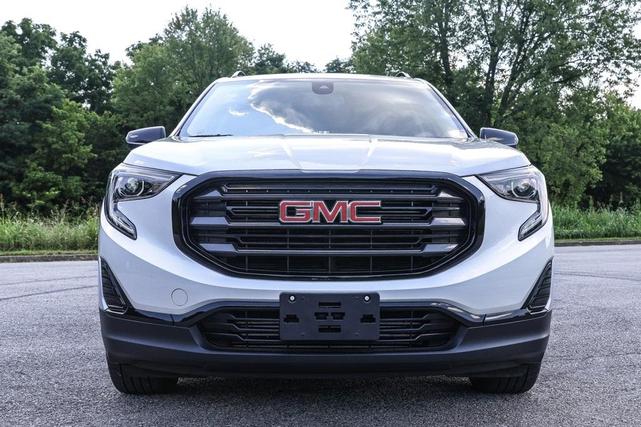 Photo of 2021 Quicksilver Metallic GMC Terrain