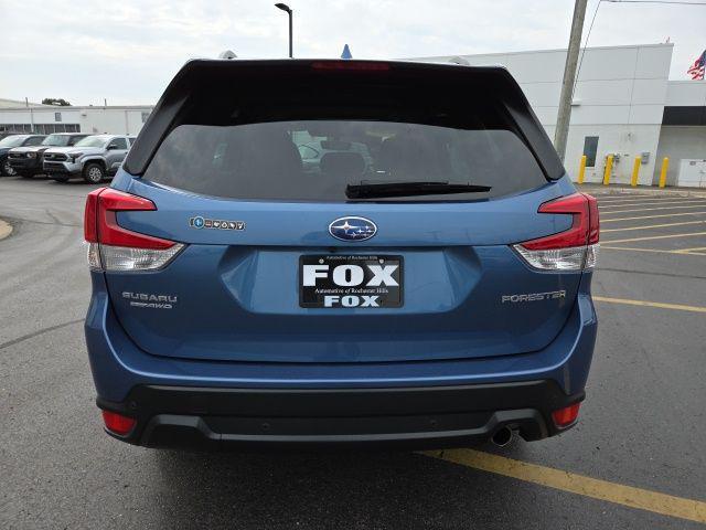 Photo of 2023 Horizon Blue Pearl Subaru Forester