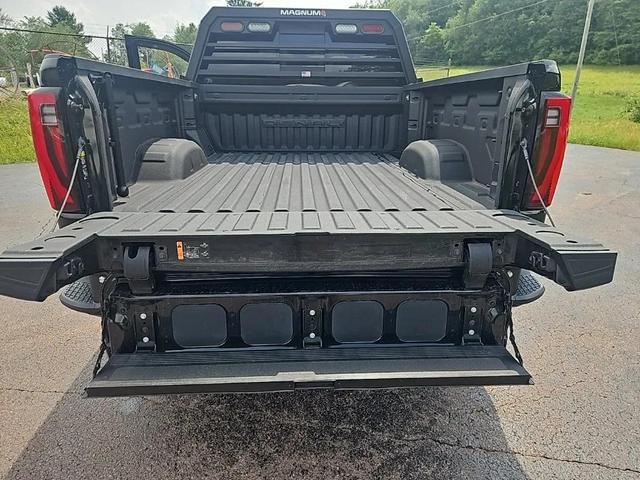 Photo of 2024 Onyx Black GMC Sierra 2500