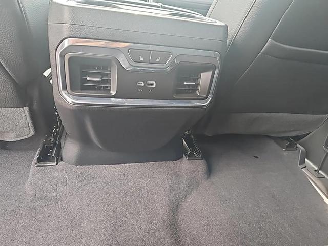 Photo of 2024 Onyx Black GMC Sierra 2500