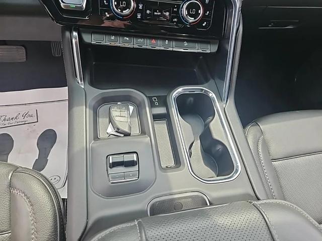 Photo of 2024 Onyx Black GMC Sierra 2500