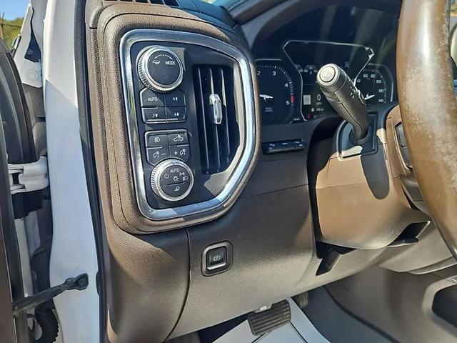 Photo of 2021 White Frost Tricoat GMC Sierra 3500