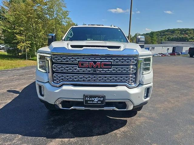Photo of 2021 White Frost Tricoat GMC Sierra 3500