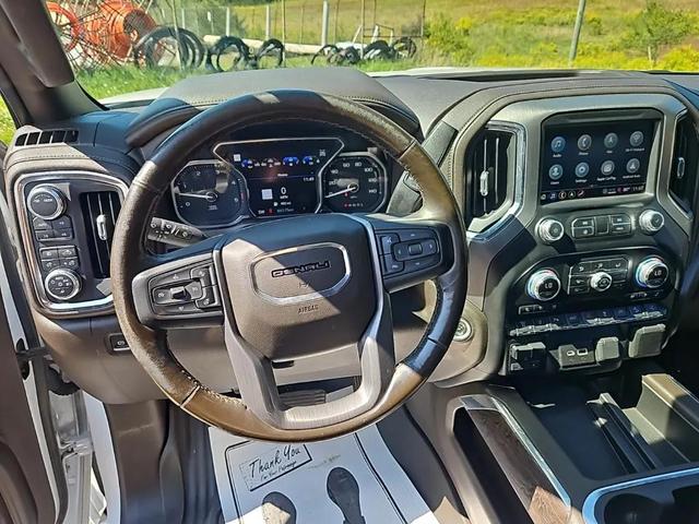 Photo of 2021 White Frost Tricoat GMC Sierra 3500