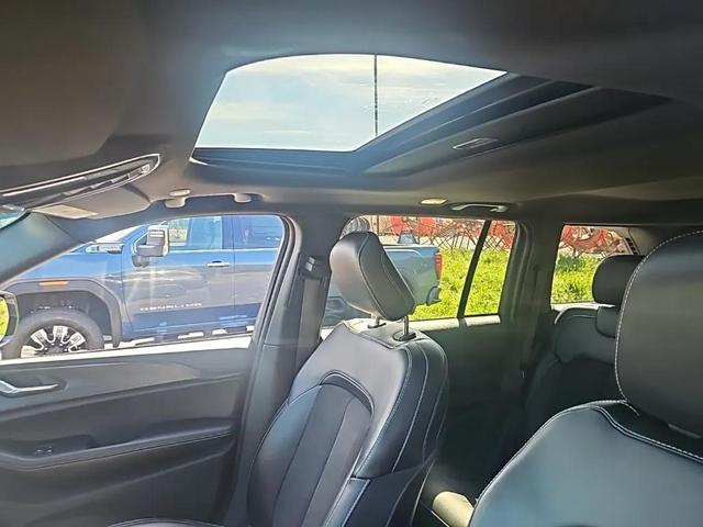 Photo of 2024 Baltic Gray Metallic Clearcoat Jeep Grand Cherokee