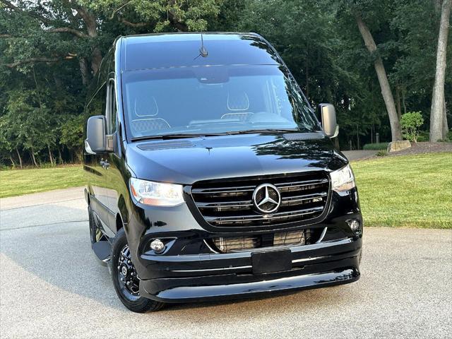 Photo of 2024 Black Mercedes-Benz Sprinter 3500XD