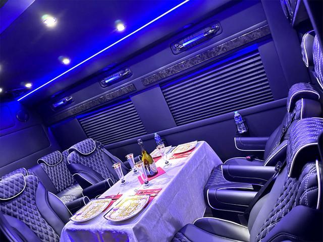 Photo of 2024 Black Mercedes-Benz Sprinter 3500XD