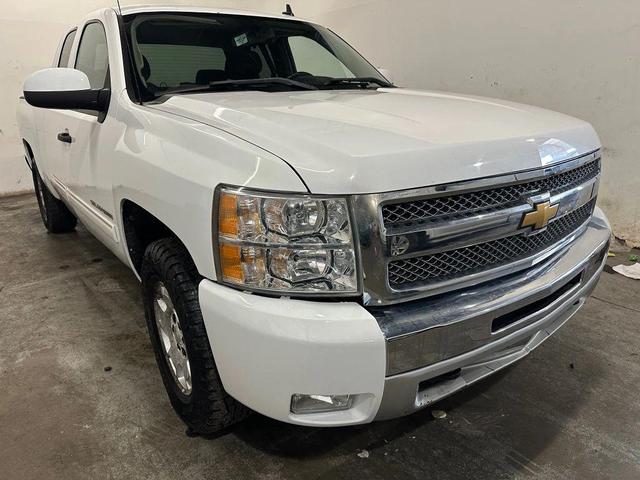 Photo of 2012 White Chevrolet Silverado 1500