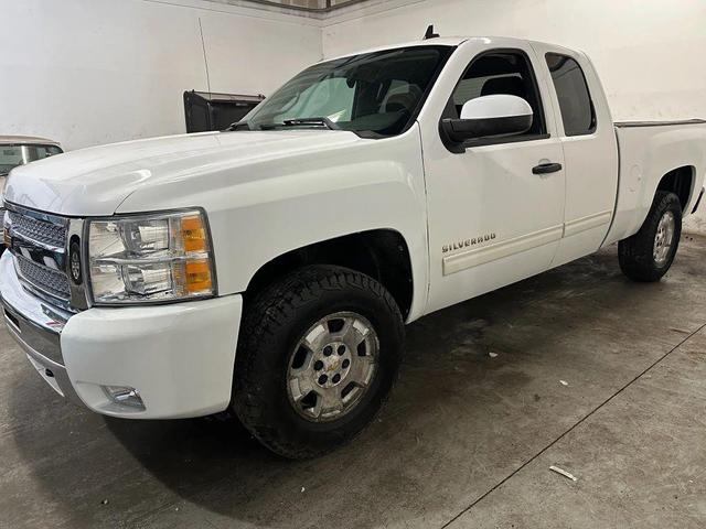 Photo of 2012 White Chevrolet Silverado 1500