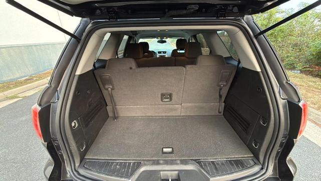 Photo of 2016 Gray GMC Acadia
