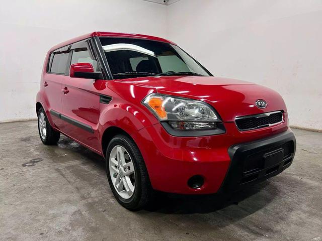 Photo of 2011 Red Kia Soul