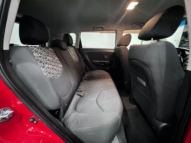 Photo of 2011 Red Kia Soul