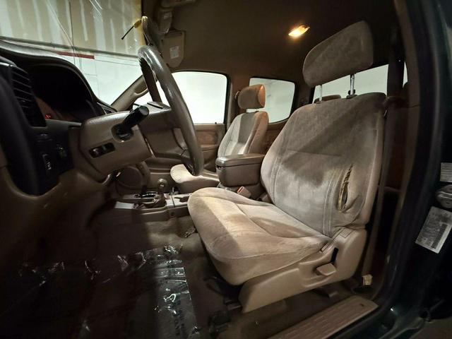 Photo of 2003 Green Toyota Tacoma