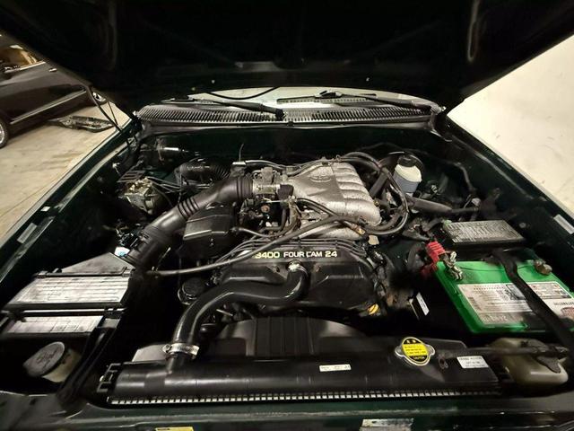 Photo of 2003 Green Toyota Tacoma