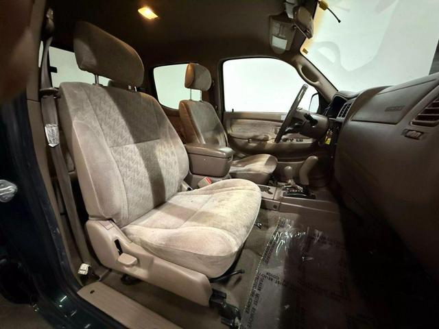 Photo of 2003 Green Toyota Tacoma