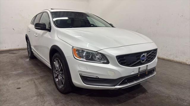 2015 Volvo V60 Cross Country