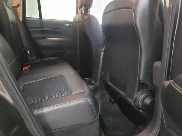 Photo of 2016 Gray Jeep Compass