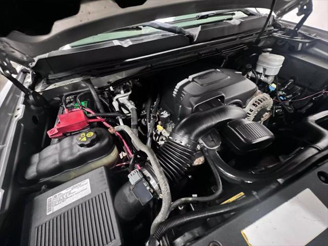Photo of 2011 Silver Chevrolet Silverado 1500