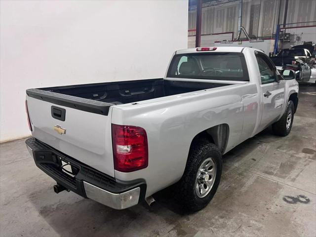 Photo of 2011 Silver Chevrolet Silverado 1500