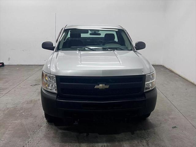 Photo of 2011 Silver Chevrolet Silverado 1500