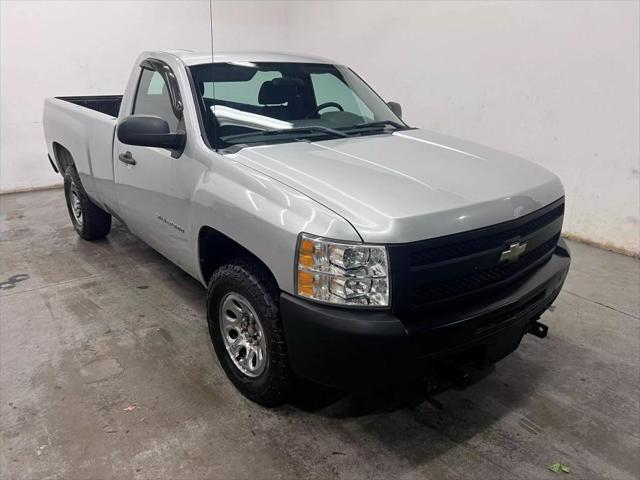 Photo of 2011 Silver Chevrolet Silverado 1500