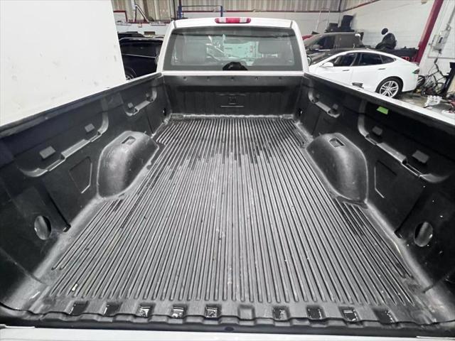 Photo of 2011 Silver Chevrolet Silverado 1500