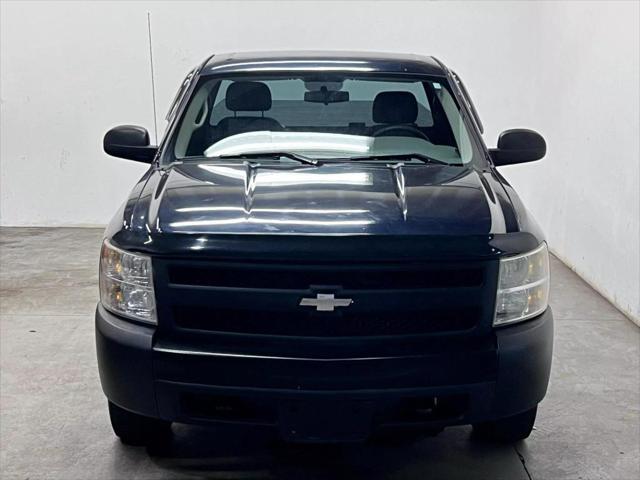 Photo of 2008 Blue Chevrolet Silverado 1500