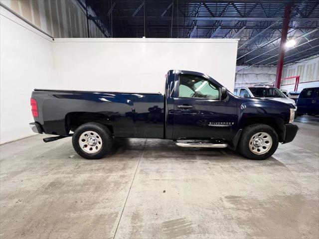 Photo of 2008 Blue Chevrolet Silverado 1500