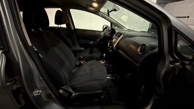 Photo of 2014 Gray Nissan Versa Note