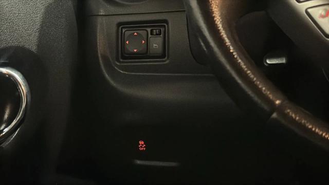 Photo of 2014 Gray Nissan Versa Note