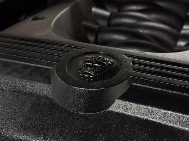 Photo of 2004 Silver Jaguar XJ