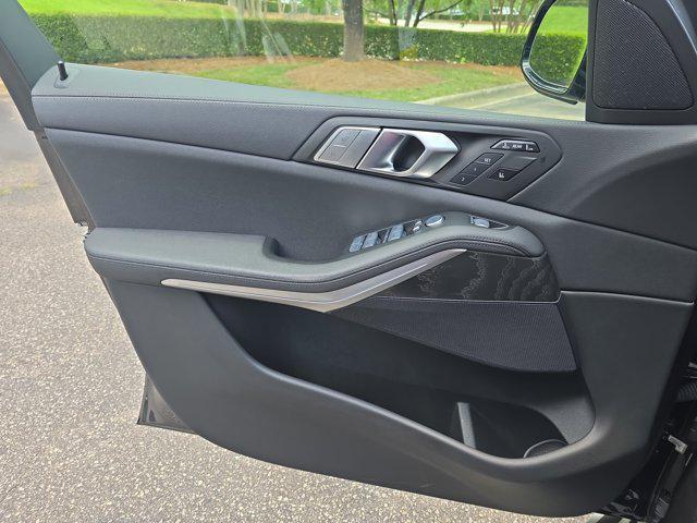 Photo of 2022 Dark Graphite Metallic BMW X7