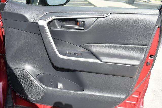 Photo of 2019 Ruby Flare Pearl Toyota RAV4