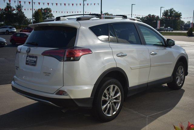 Photo of 2017 Blizzard Pearl Toyota RAV4