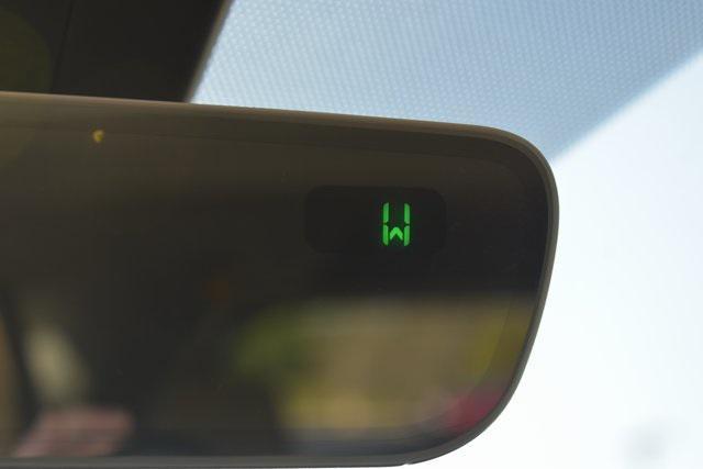 Photo of 2017 Blizzard Pearl Toyota RAV4
