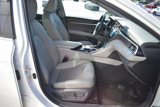 Photo of 2018 White Toyota Camry