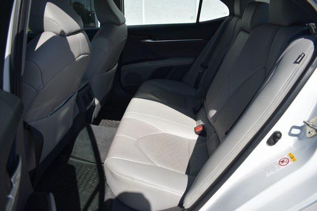 Photo of 2018 White Toyota Camry