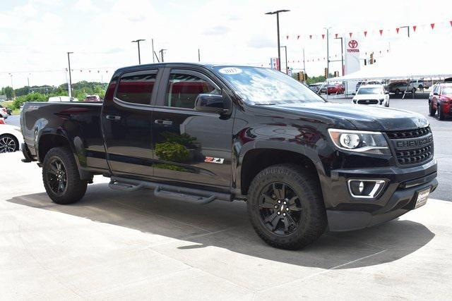 Photo of 2017 Black Chevrolet Colorado